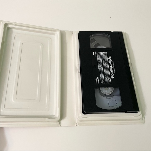 The Muppet Christmas Carol VHS - Picture 12 of 16